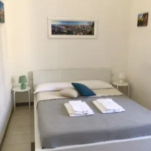  Guest house A Due Passi Da Giulietta-casa Montecchi
