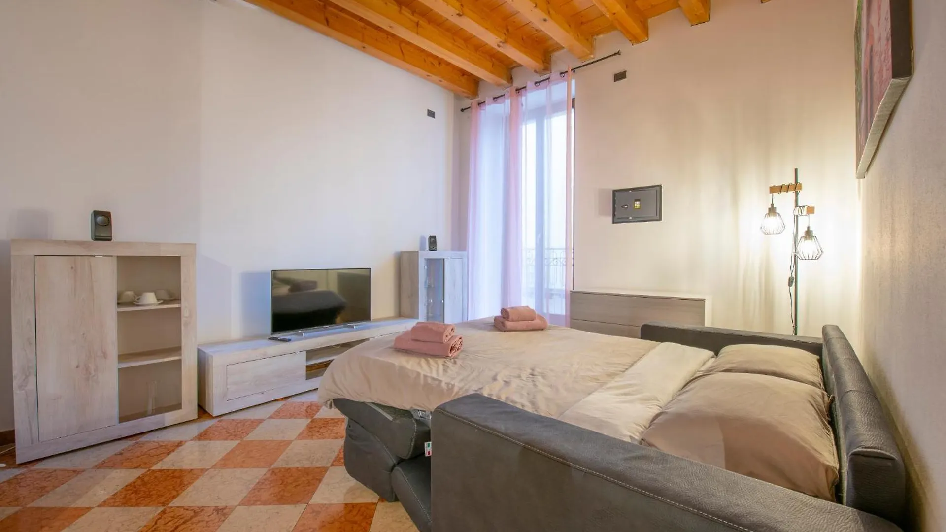 Palace Home Mazzini Verona Guest house