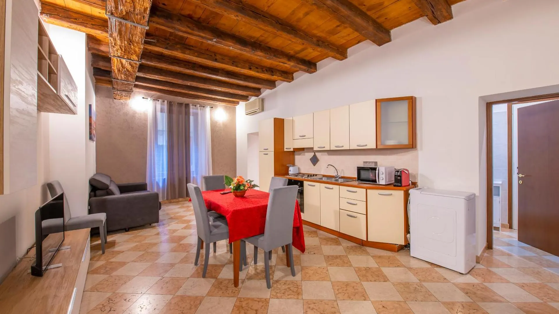 Palace Home Mazzini Verona Guest house