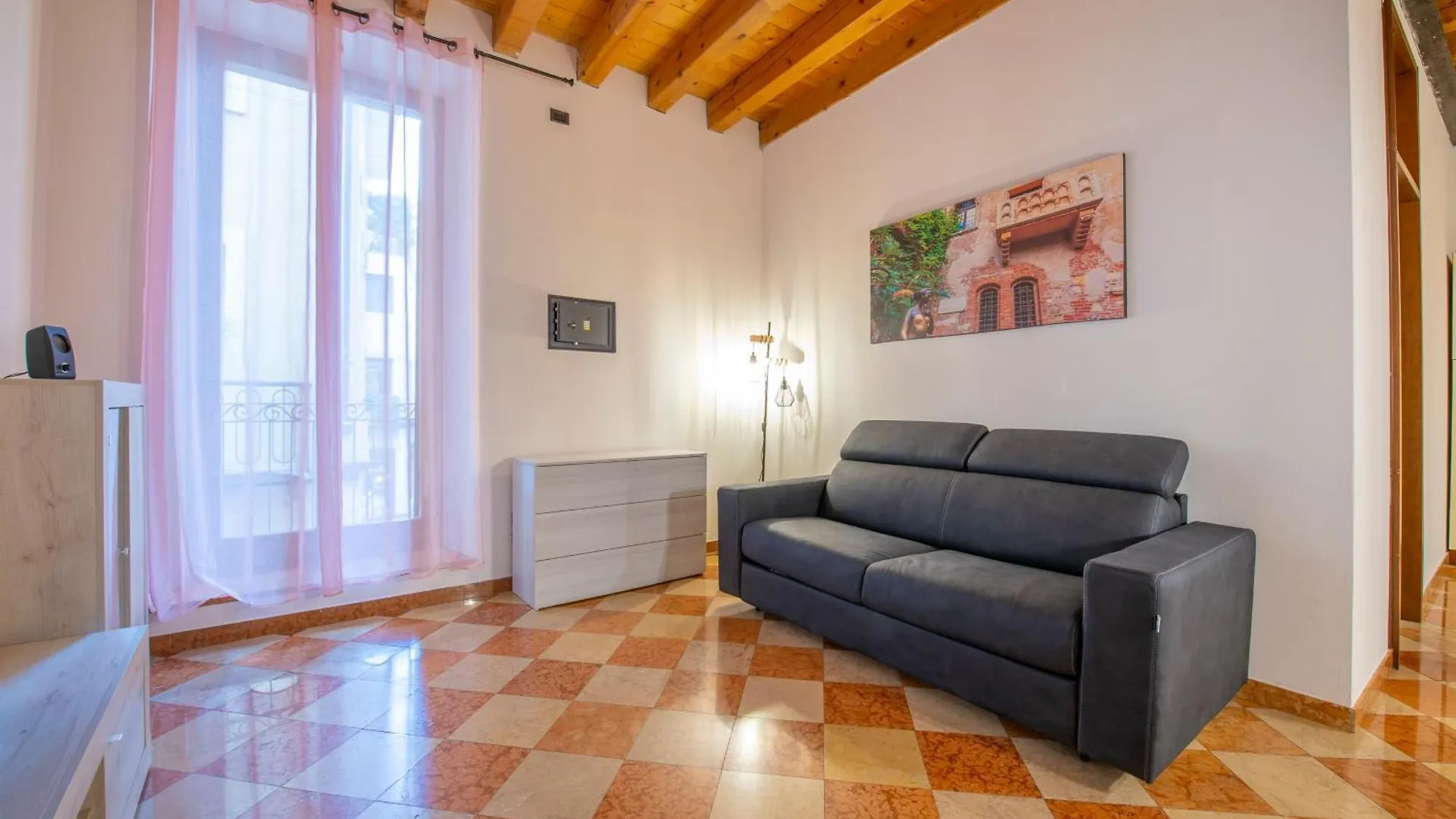 Palace Home Mazzini Verona Guest house