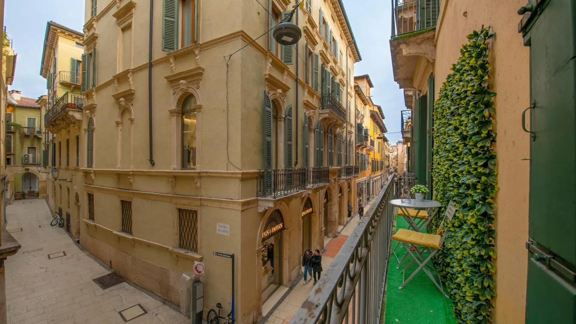 Guest house Palace Home Mazzini Verona