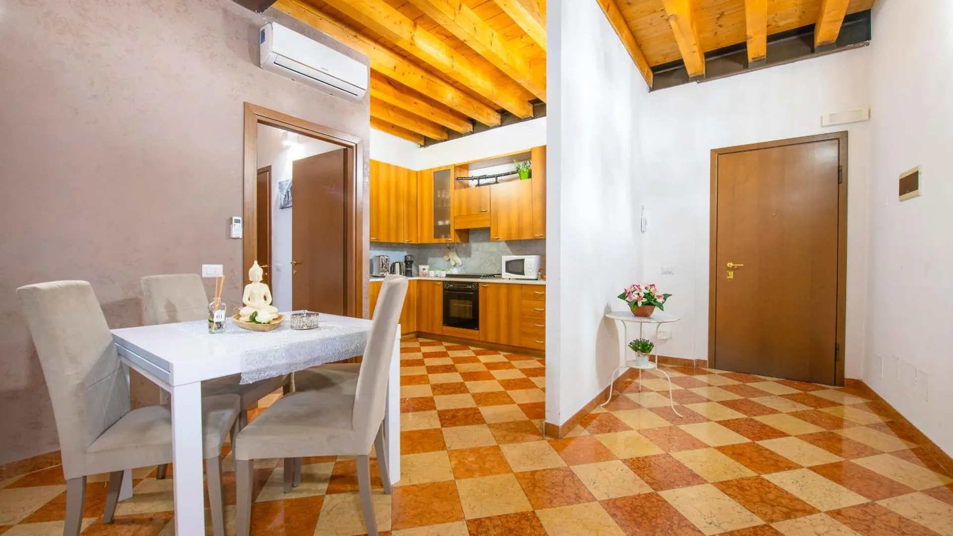 Palace Home Mazzini Verona Guest house