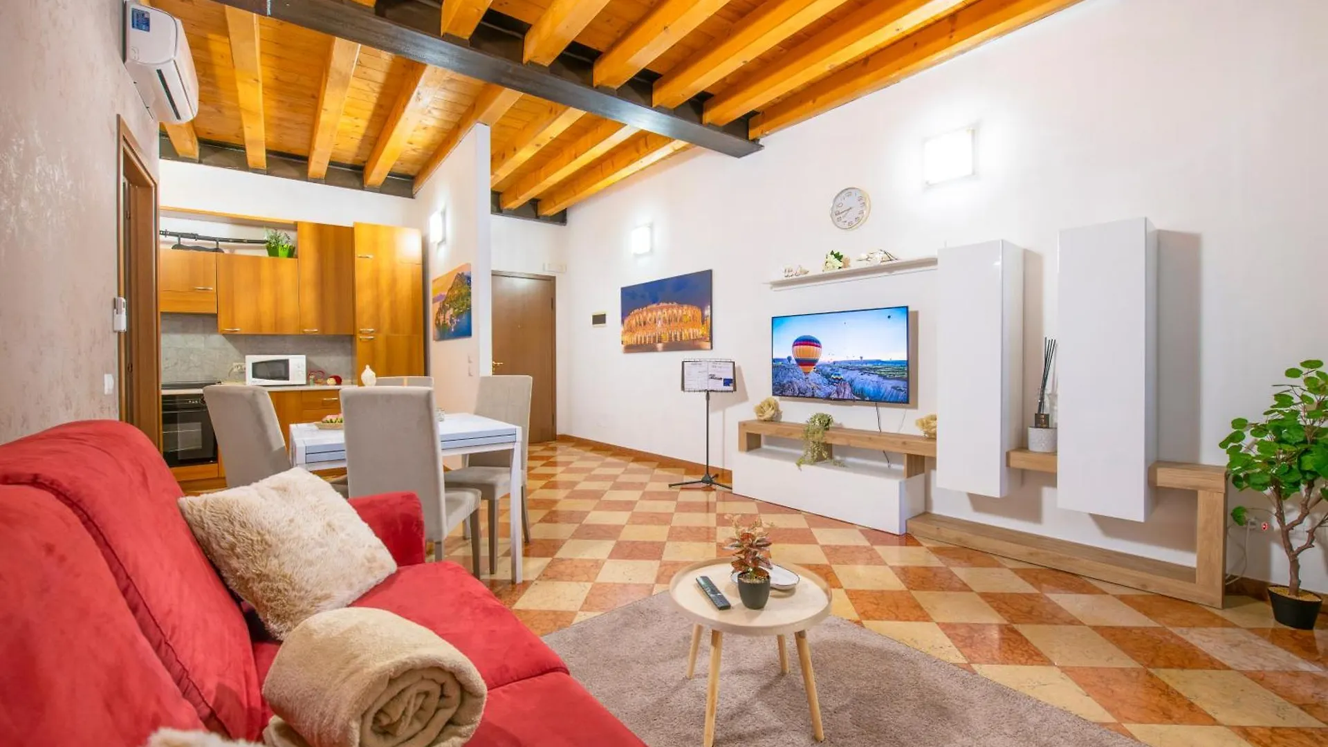 Palace Home Mazzini Verona Italy